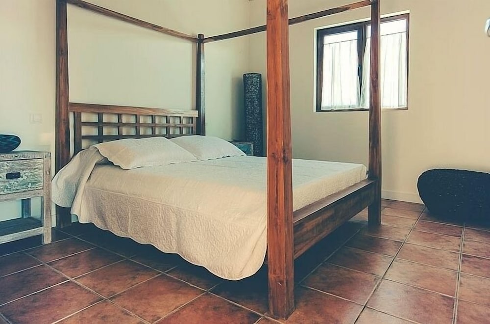 Casa (Blanca)
