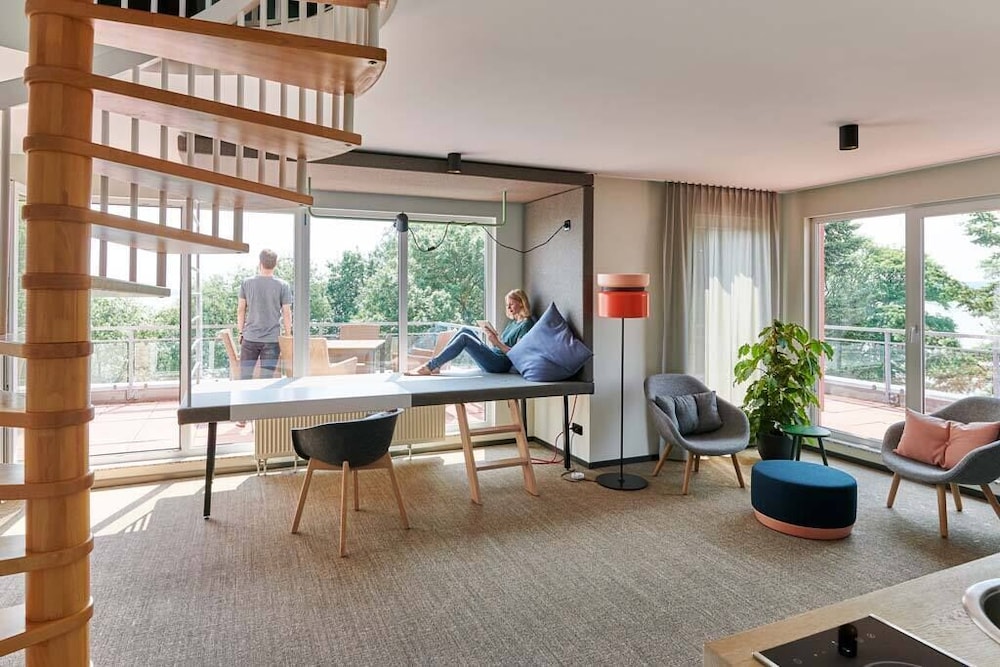 Family Penthouse Sea