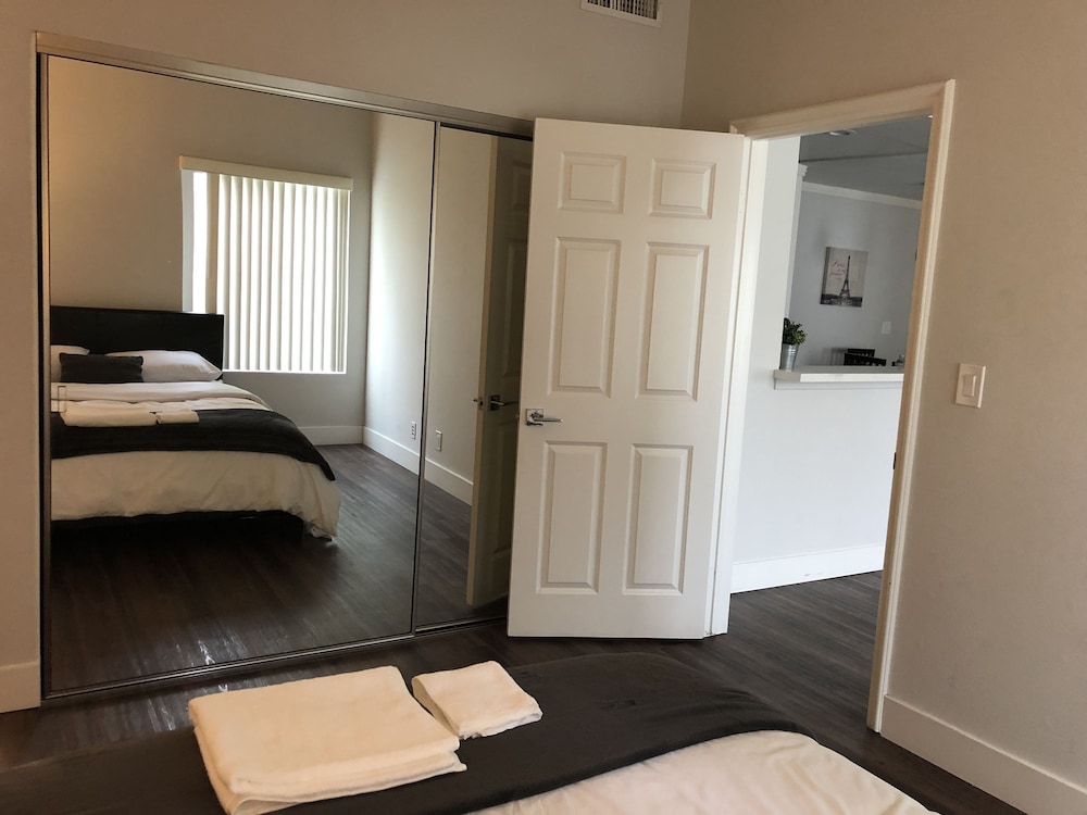 Westwood Apartments, Foto 14