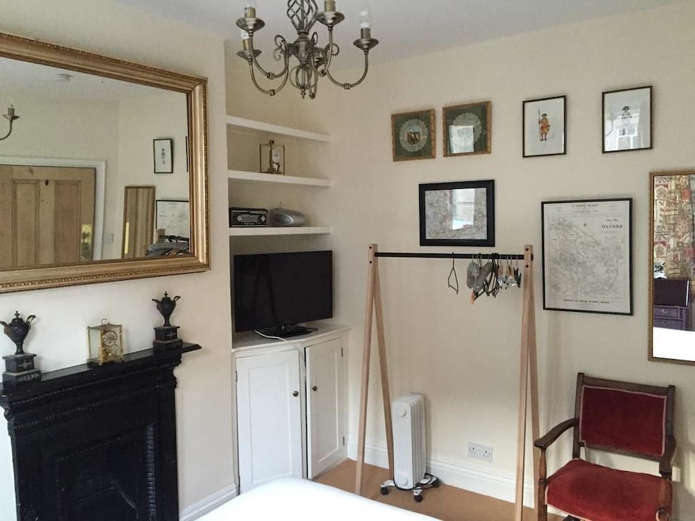 Deluxe Single Room, 1 Double Bed, Non Smoking, City View photo 2