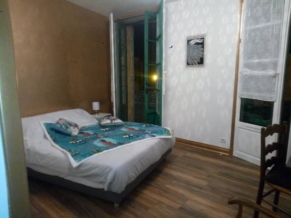 Standard Double Room - Photo 1