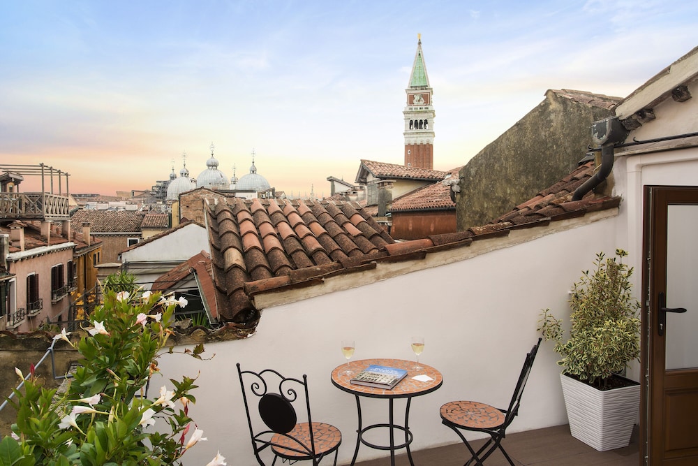 Romantic Apartment, Terrace photo 2