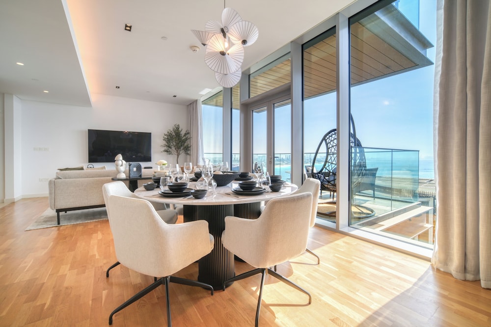 Exclusive Apartment, 1 King Bed, Sea View photo 2
