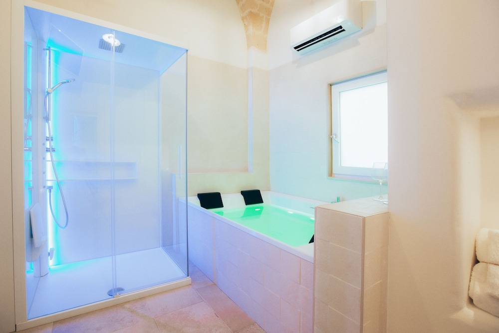 Luxury Studio Suite (4)