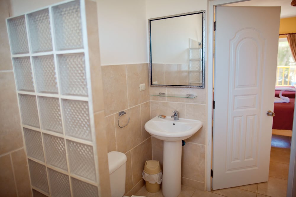 Standard Studio, Kitchenette, Partial Ocean View photo 3