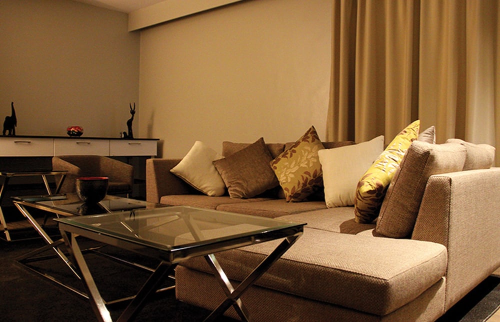Executive Room - Photo 3