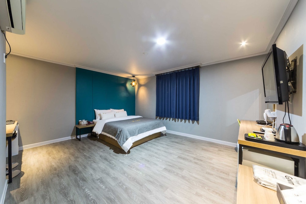Deluxe Double Room photo 2