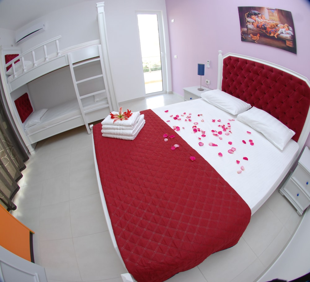 Two bedroom Family balcony Nr.5