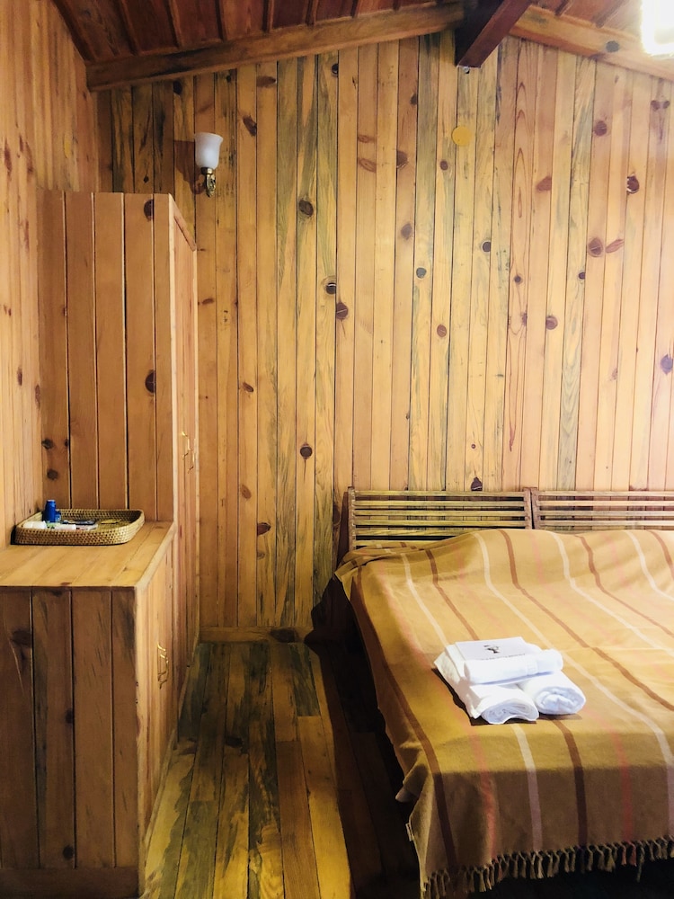 Swiss Chalet Rooms - Photo 6