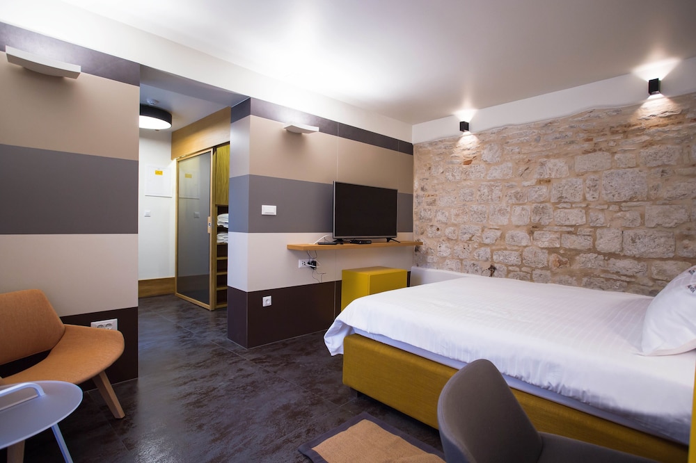 Suite photo 1
