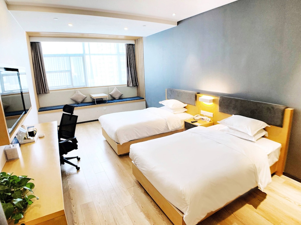 Standard Room, 2 Twin Beds photo 1