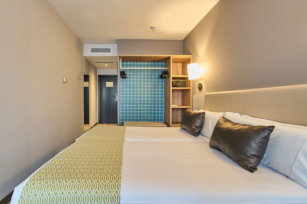 Double Room Single Use - Photo 5