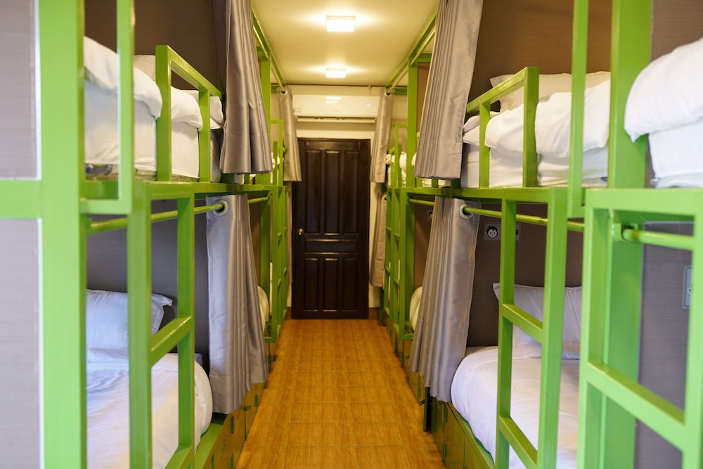 Standard Shared Dormitory, Women only, Non Smoking photo 2