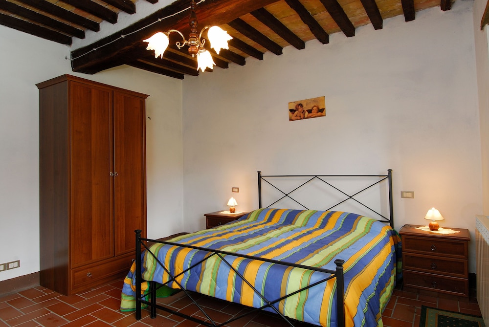 Apartment, 2 Bedrooms, Smoking, Fireplace