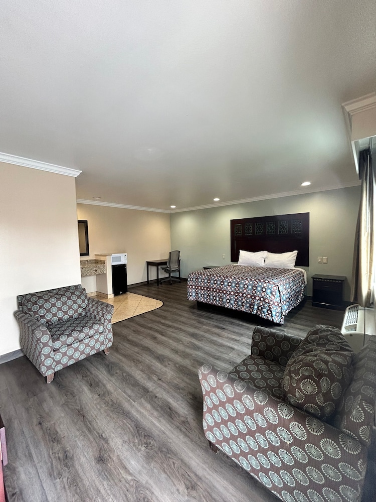 Family Single Room, Non Smoking