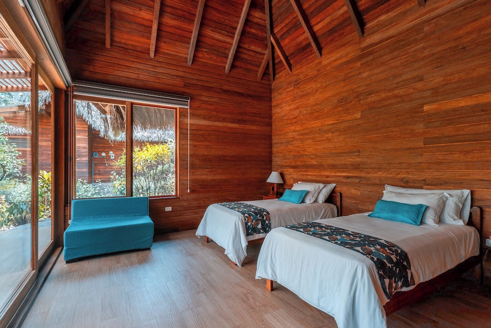 Family Cabin, Private Pool, River View photo 3
