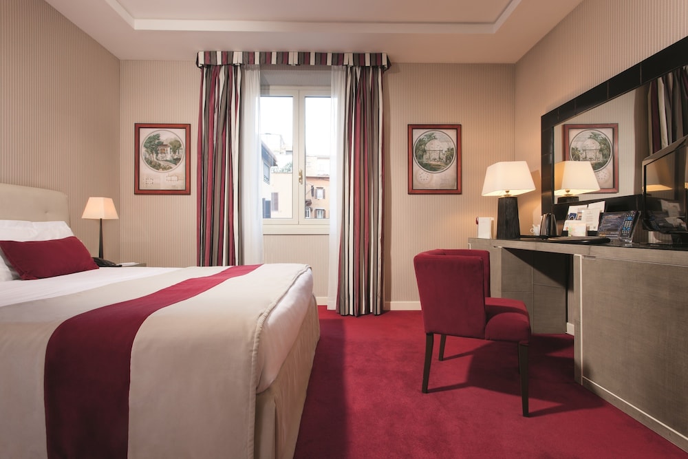 Superior Double or Twin Room photo 3