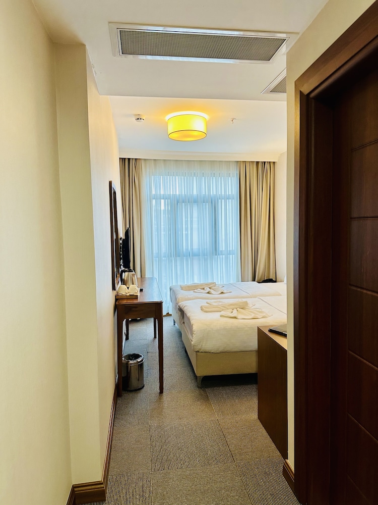 Standard Double Room City View photo 3