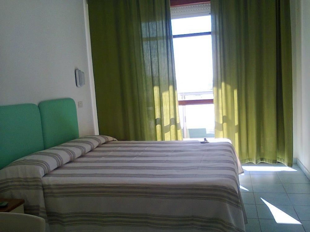 Economy Double Room photo 2