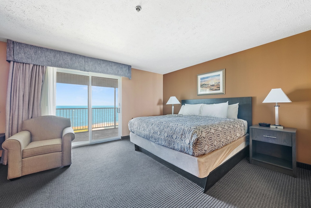 Suite, 1 King Bed with Sofa bed, Balcony, Lake View photo 1