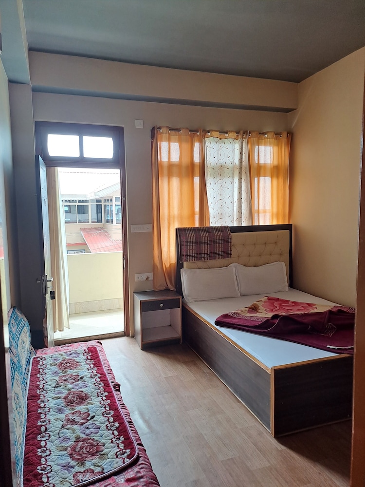 Standard Room photo 1