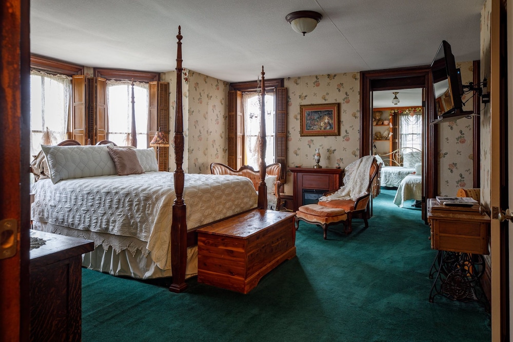 Luxury Suite, Multiple Beds, Non Smoking photo 1