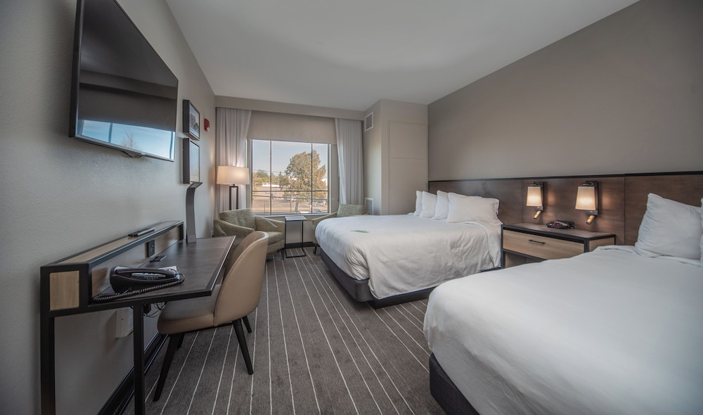 Room, 2 Queen Beds (Skyline)