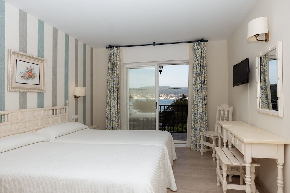 Double Room, Sea View - Photo 1