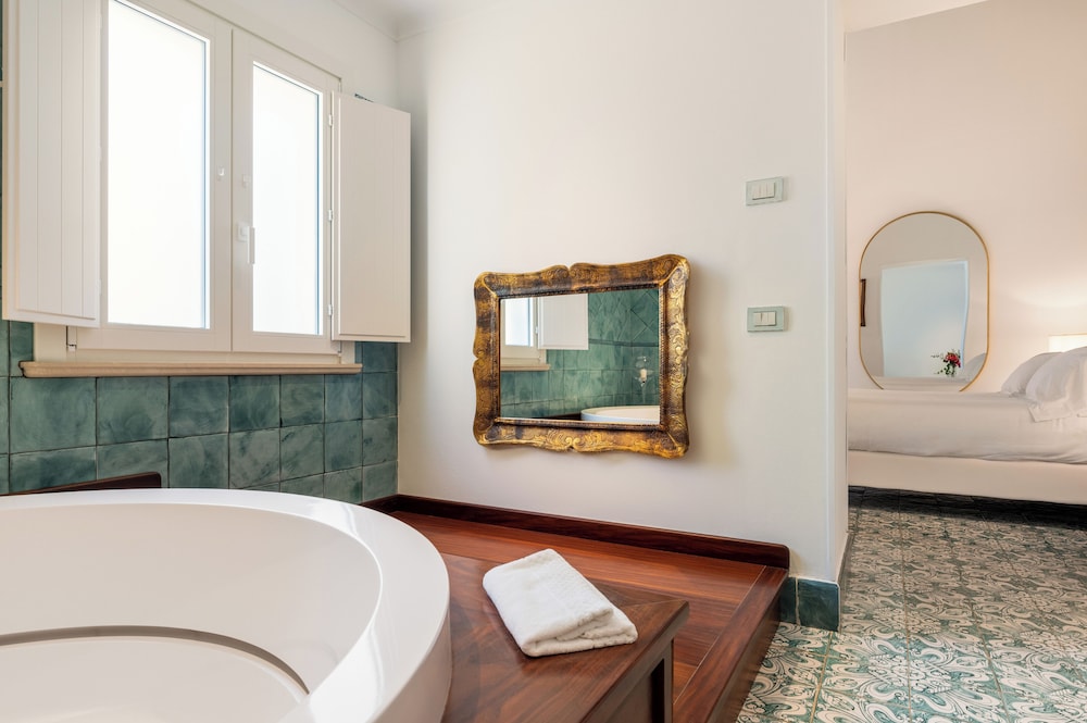 Junior Suite - Photo 8