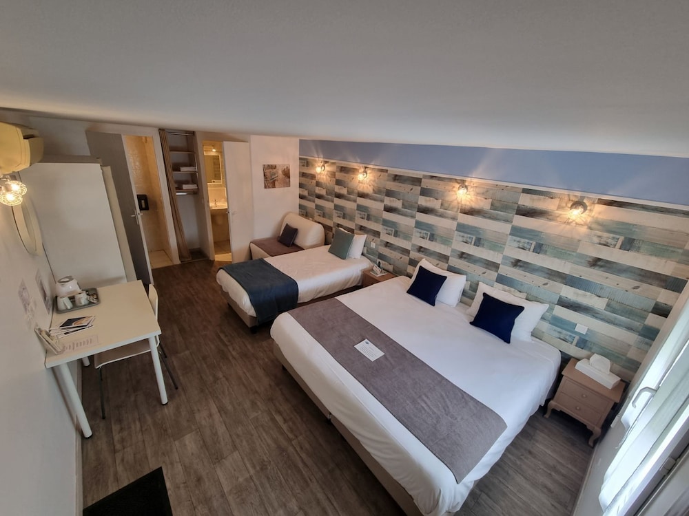 Triple Room - Photo 5