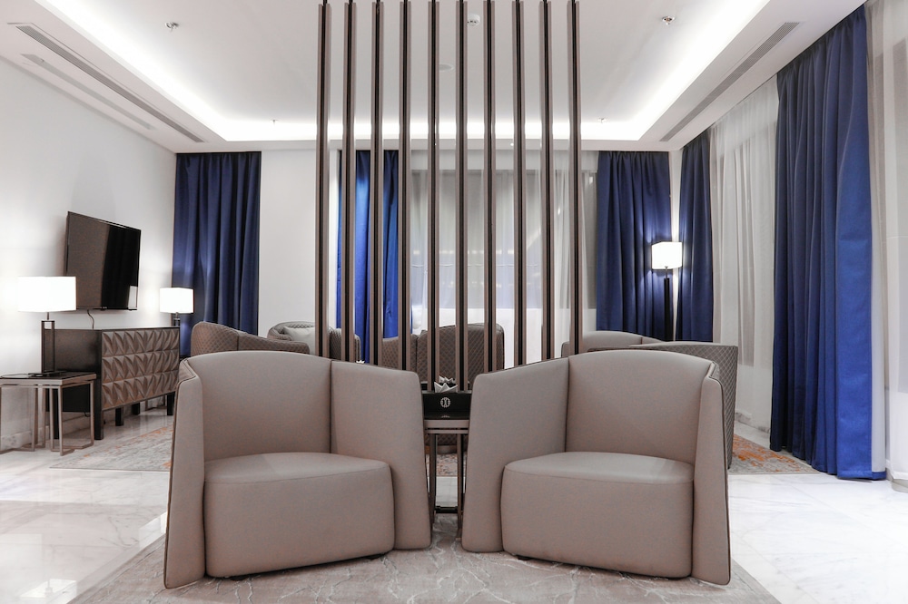 Deluxe Suite - Photo 4