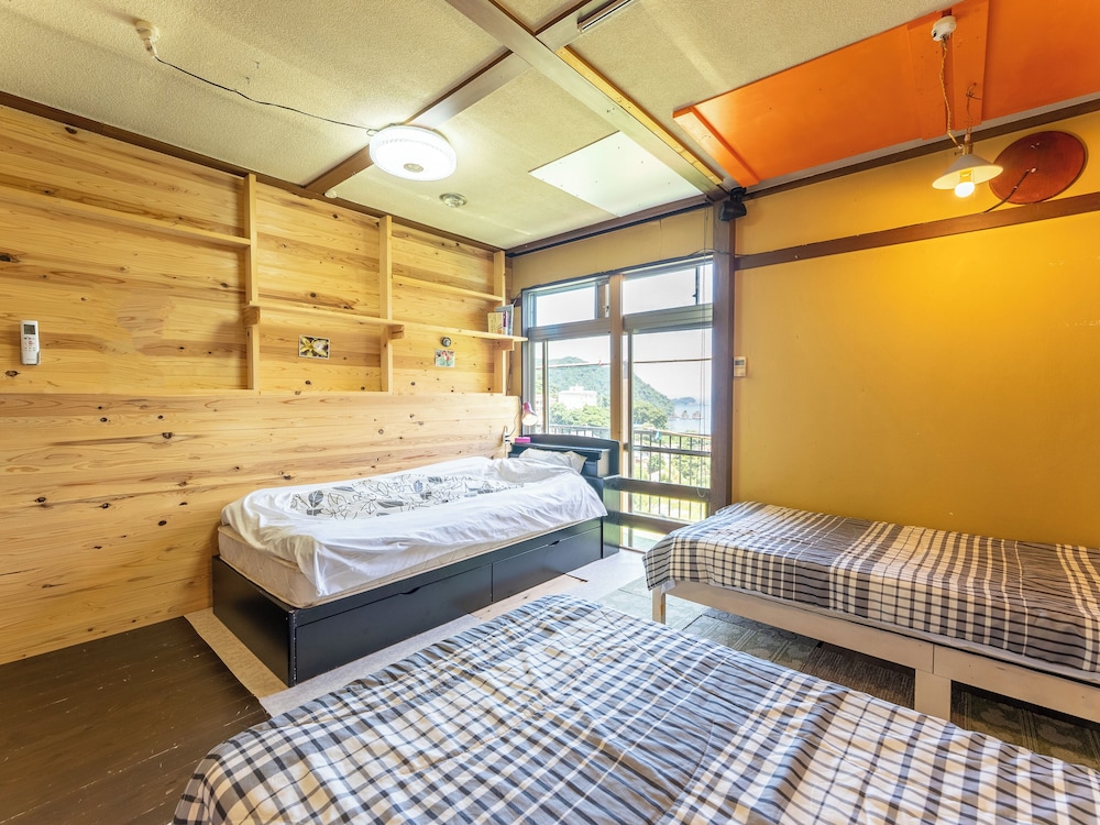 Triple Room, Non Smoking (1-3pax) - Photo 2