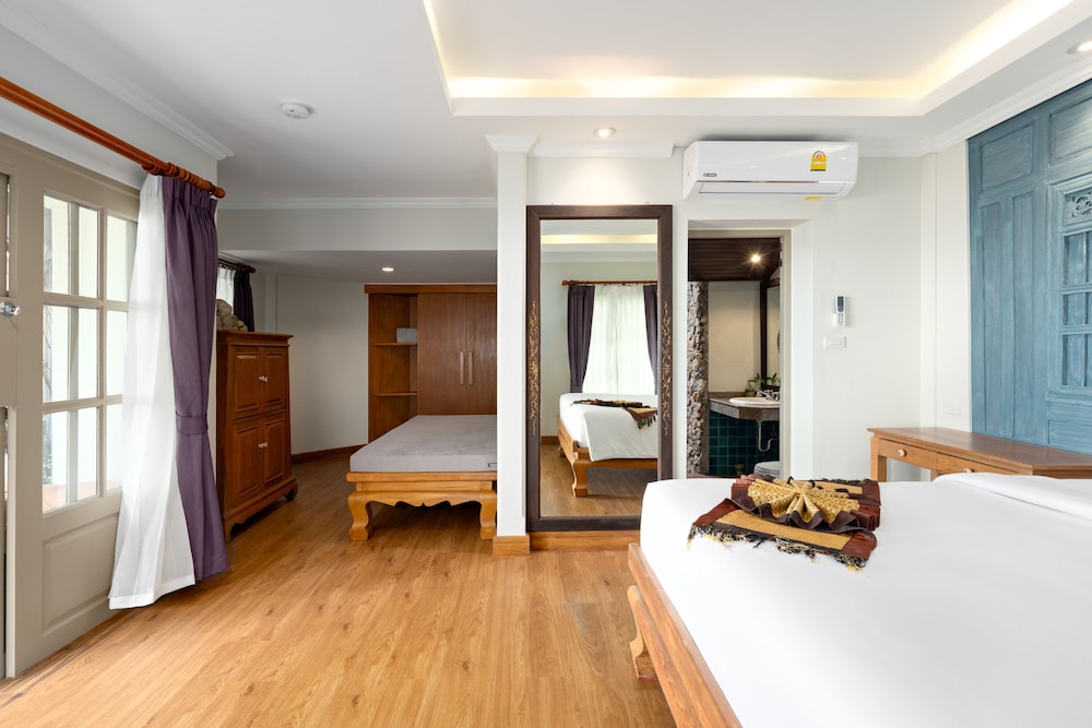 Grand Deluxe Bungalow - Photo 4