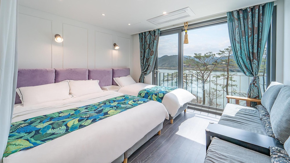 Basic Room, 4 Bedrooms (Dokchepoolvilla(2~3floor,party room))