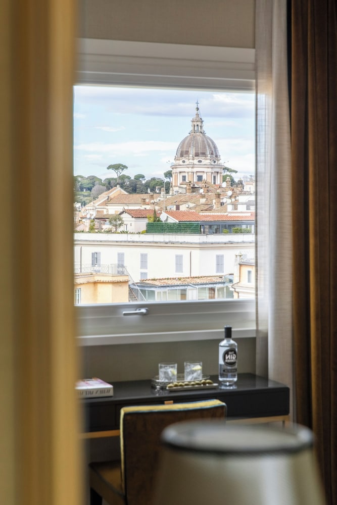 Executive Double Room, Balcony, City View photo 2