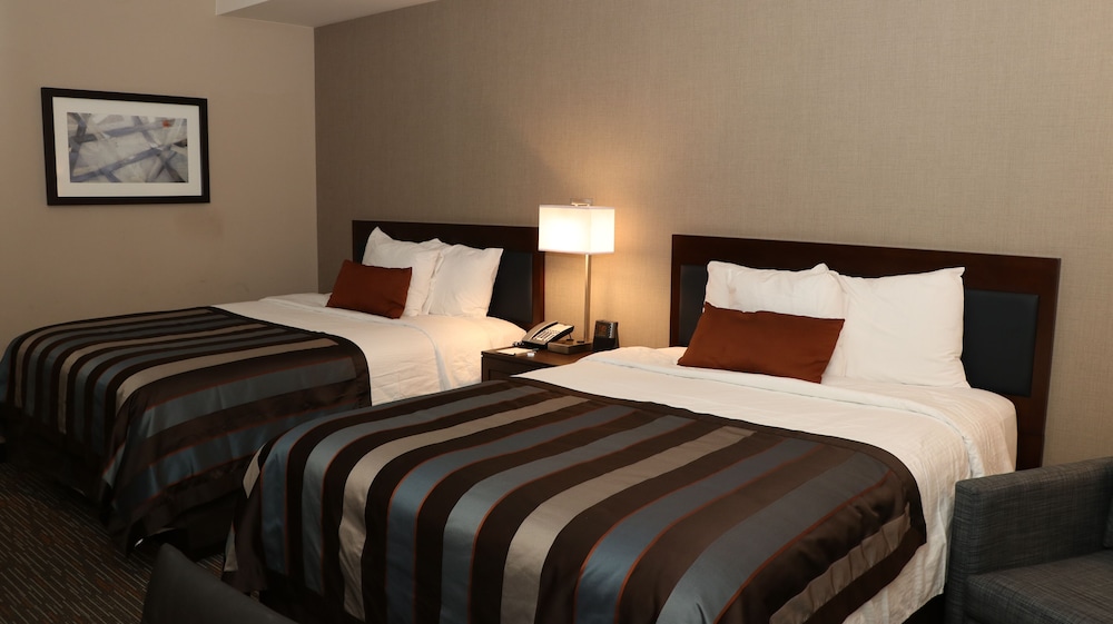 Suite, Multiple Beds, Accessible, Non Smoking (Mobility Accessible) photo 2