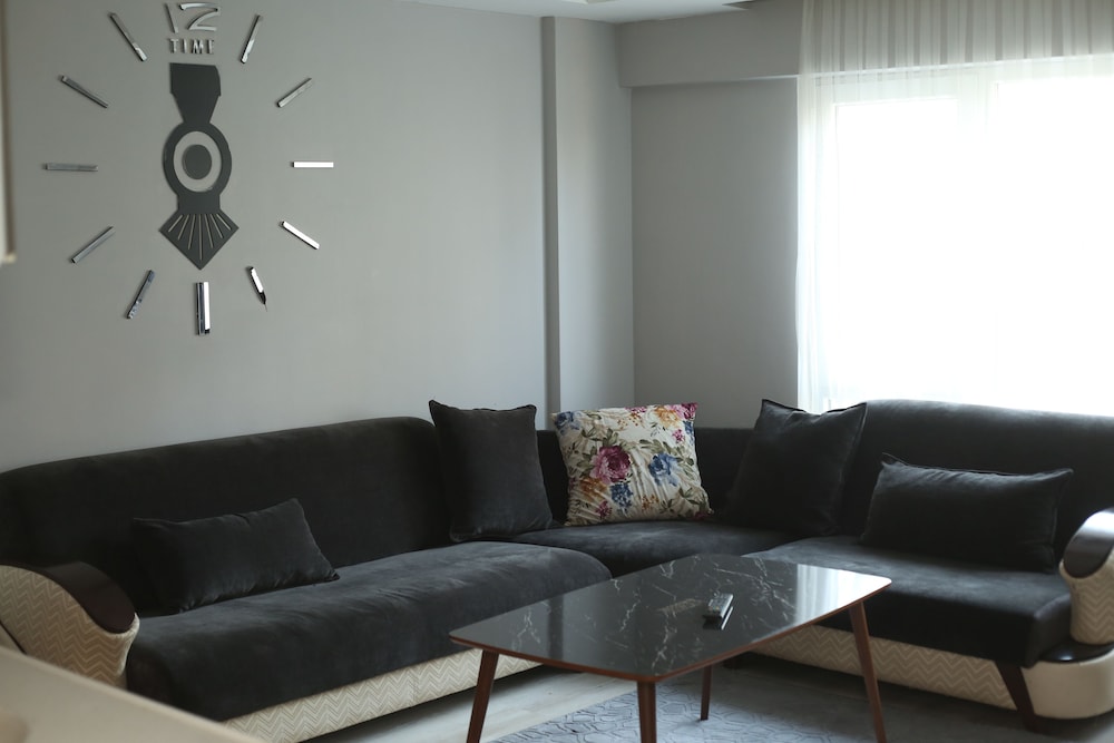 Classic Apartment photo 3