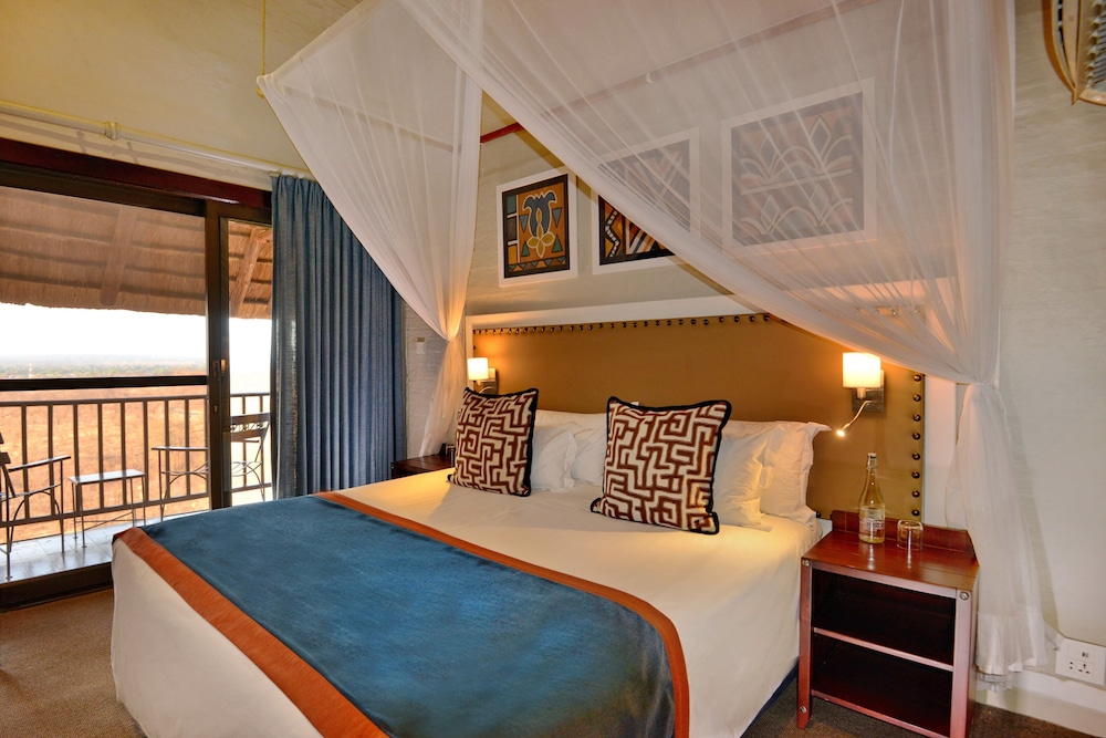 Room (Lodge Waterhole Facing)