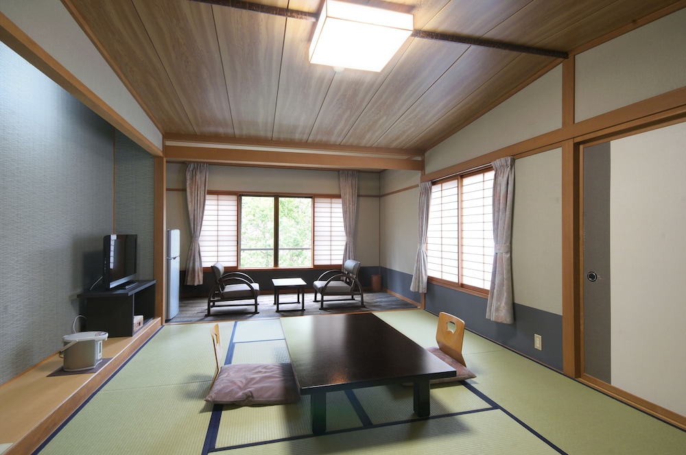 Japanese Room 10 Tatami mat room (shared bath), Non Smoking - Photo 4