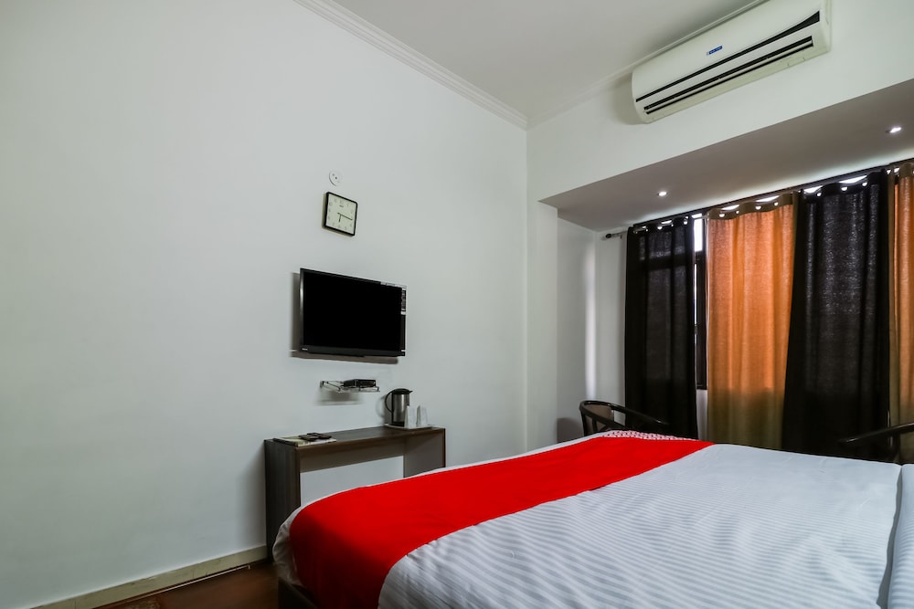 Suite, 1 King Bed photo 3
