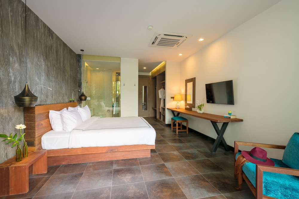 Bay Room photo 3