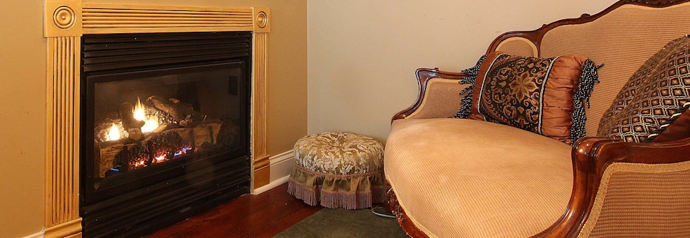 Room (Victorian Rose ) photo 2