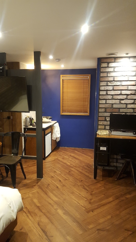 Premium Room - Photo 2