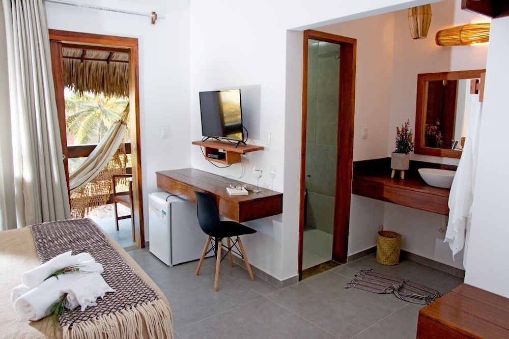 Double Room, Balcony, City View photo 1