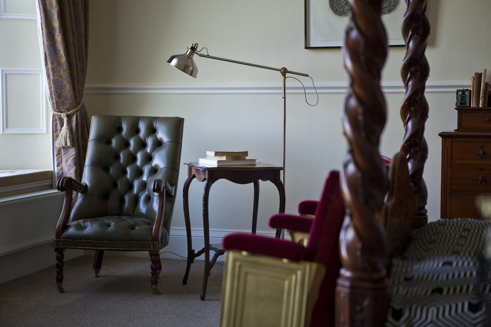 Luxury Double Room (Four Poster Bed - The Lodge) photo 3