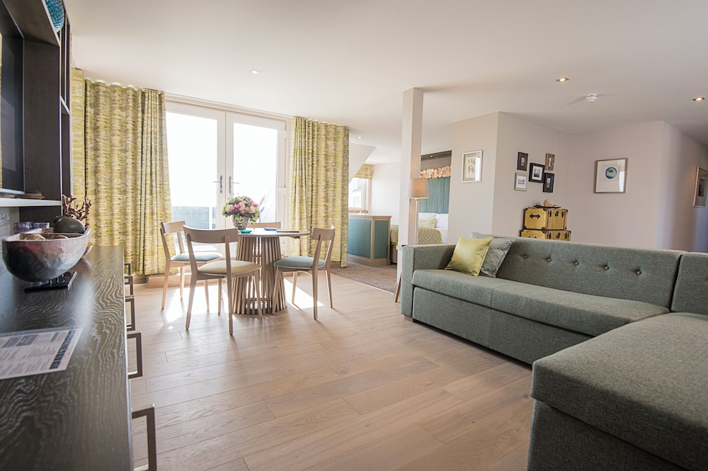 Executive Room photo 3