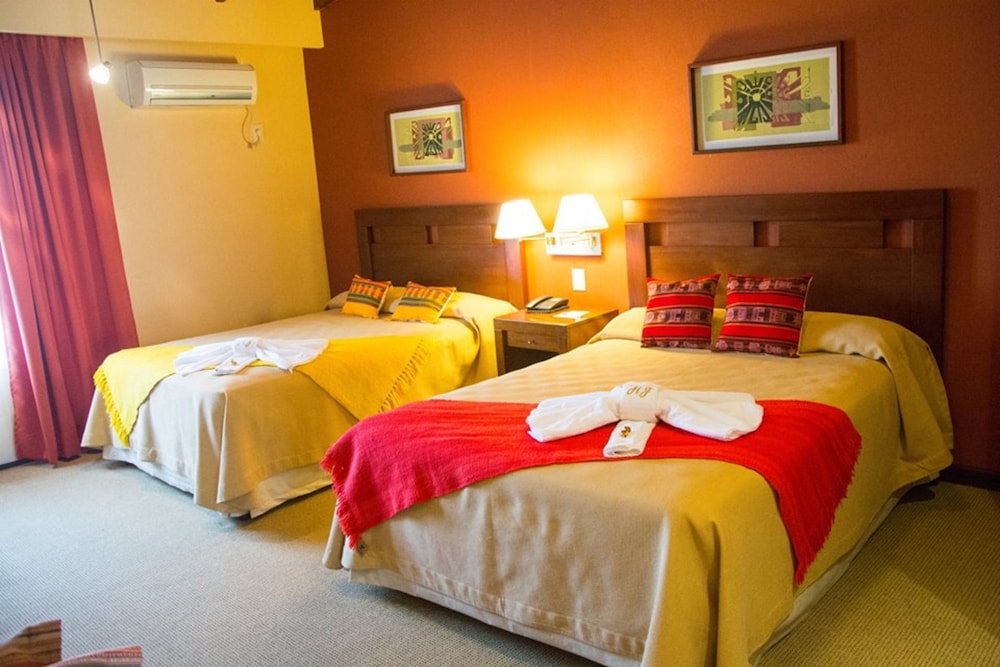 Room, 2 Double Beds photo 2