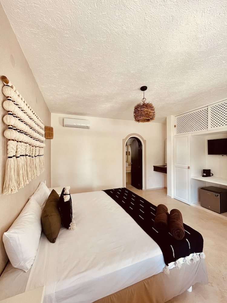 Double Room, Garden View - Photo 7