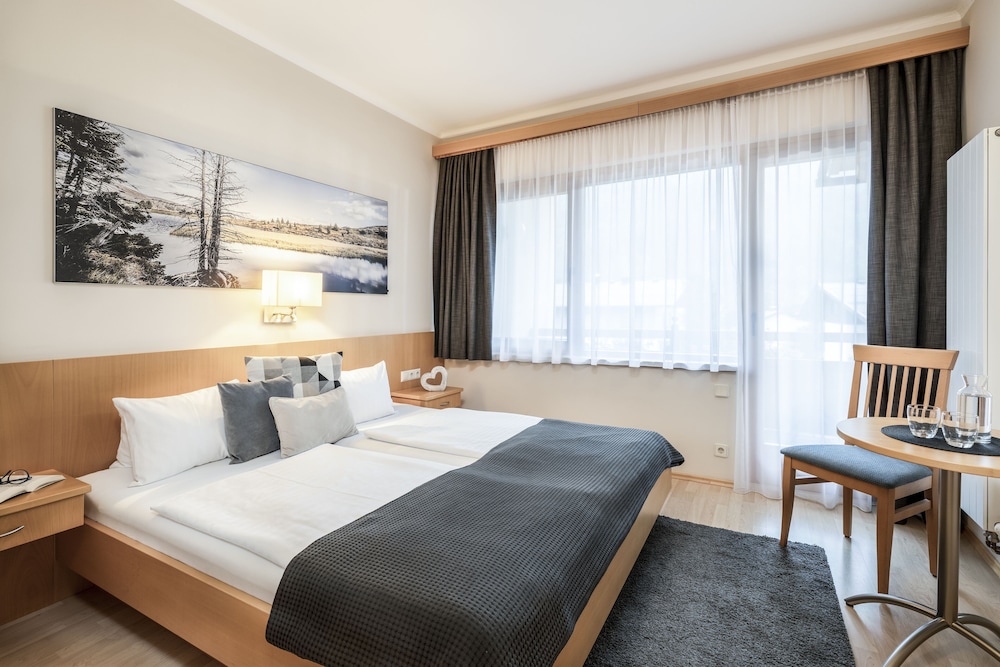 Standard Double Room - Photo 3