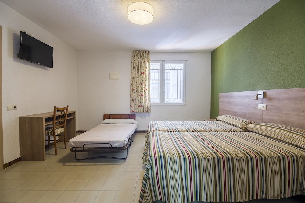 Habitación triple (para 2 adultos y 1 niño)